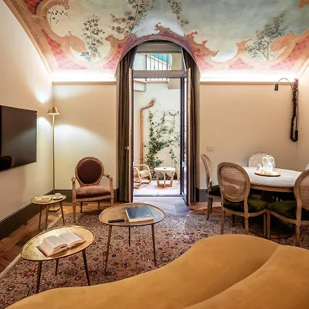 Aparthotel Time Tomorrow In Florencie