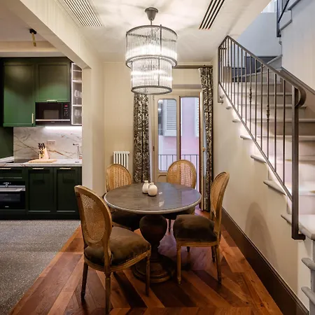 Time Tomorrow In Aparthotel