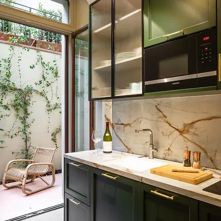 Time Tomorrow In Aparthotel Florencie