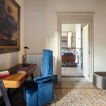 Time Tomorrow In Aparthotel