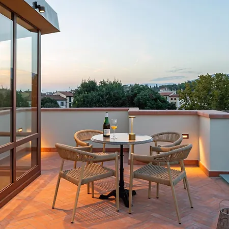 Time Tomorrow In Aparthotel 4*