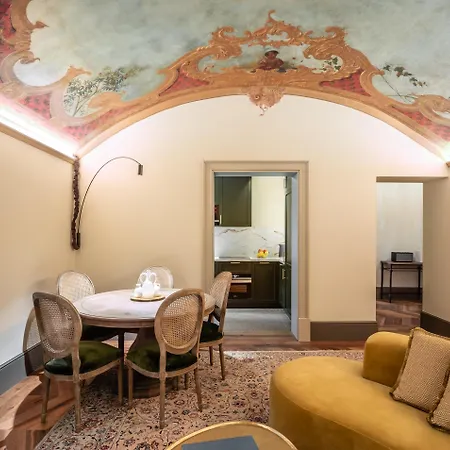 Time Tomorrow In Hotel apartamentowy 4*