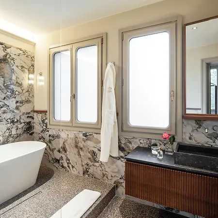 Time Tomorrow In 4* Florencja